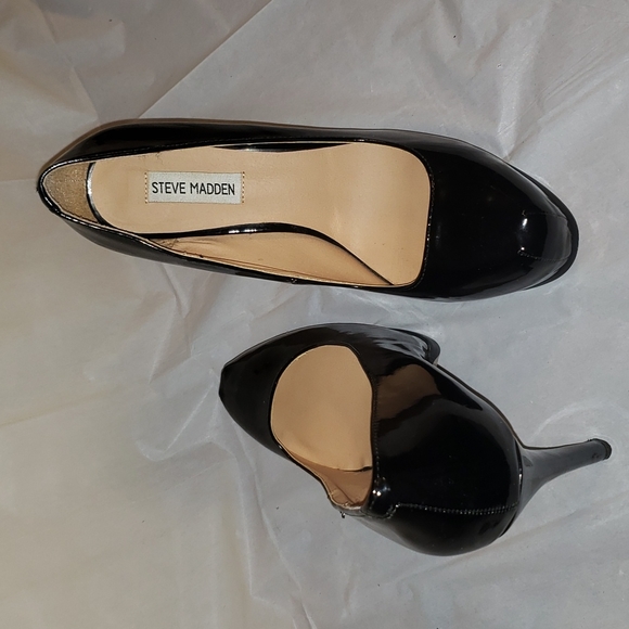 Steve Madden Blk Patent Leather Platform Heels 10 - Picture 2 of 5
